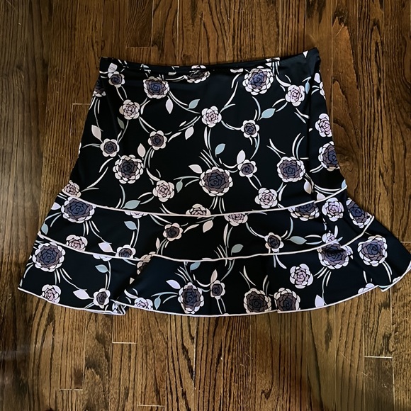 Parallel XL floral skirt - Picture 2 of 5